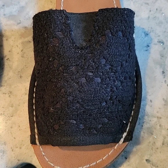 Airwalk Sandals Black Flats Crochet Super Cute! - Picture 7 of 11